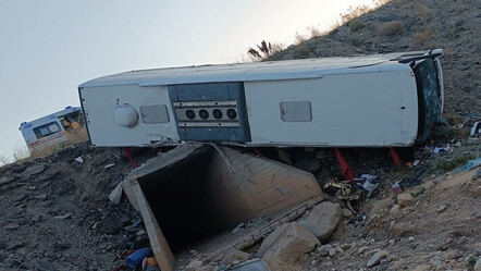 Son dakika: Erzurum'da yolcu otobüsü şarampole devrildi: 3 ölü, çok sayıda yaralı var - gundem
