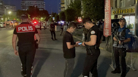 Göçmen operasyonları sanayiciyi zora soktu: Fabrikalar çalışacak eleman bulamıyor - ekonomi