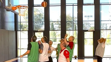 Hem sahada hem masada oyun kurucu! Cumhurbaşkanı Erdoğan ve ekibinin basketbol maçına, faul diyalogu damga vurdu - gundem