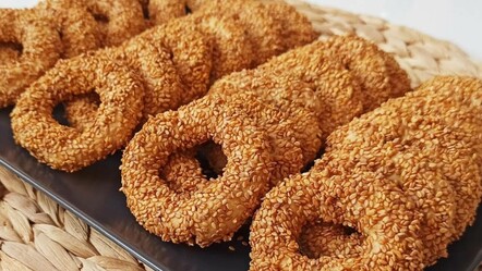 Tadı paylaşınca güzel! Ağızda dağılan kandil simidinin asırlık tarifi - yemek