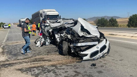 Afyonkarahisar'dan acı haber geldi! Korkunç kazada 1 kişi öldü, 1 yaralı var - gundem