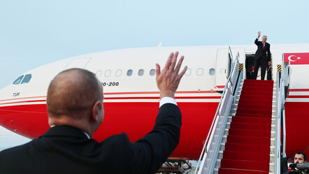 Erdoğan Nahçıvan'dan ayrıldı, Aliyev el sallayarak uğurladı - dunya
