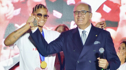Mehmet Akif Üstündağ müjdeyi verdi! 2026 Avrupa Voleybol Şampiyonası'nın Türkiye'de düzenlenecek - spor