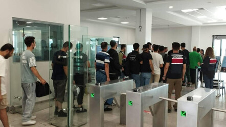 88 göçmen, 9 organizatör yakalandı - dunya