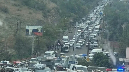 Azerbaycan güvenli geçiş sağlıyor: Ermeniler Karabağ'ı terk etmeye devam ediyor - dunya