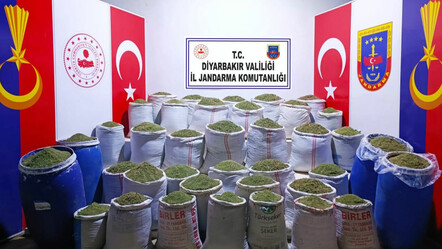 Diyarbakır’da dev operasyon: 1 ton 319 kilogram esrar ele geçirildi - gundem