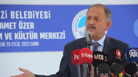 Bakan Özhaseki: Hala 1 milyon 900 bin vatandaşımız evlerinin dışında - gundem