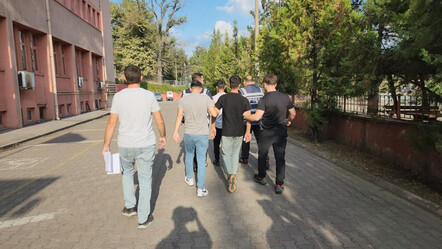 “Ben seni bir yerden tanıyorum ver elini öpeyim” dedi, parasını çaldı! - gundem