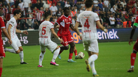 ÖZET Samsunspor - Gaziantep FK (1-2 Maç Sonucu) Sumudica kazanıyor Samsunspor eriyor - spor