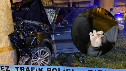 Şişli'de gece vakti feci kaza! Lüks cip beton direğe hızla çarptı, parçaları eve girdi - gundem