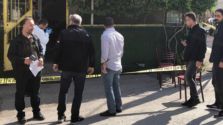 Bursa'da kahvehanede silahlı saldırı! 2 el ateş ettiği adam öldü - gundem