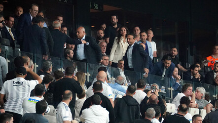 Beşiktaş taraftarından ağır küfür yiyen TFF Başkanı Mehmet Büyükekşi stadı terk etmek zorunda kaldı - spor