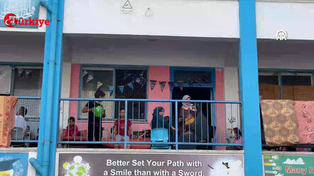 İsrail saldırısından kaçan Filistinliler BM'ye ait okula sığındı - dunya