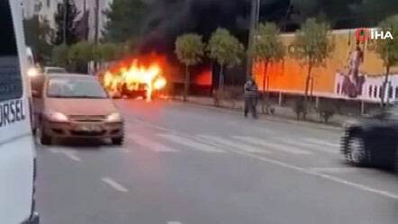 Ataşehir'de sabah saatlerinde panik anlar! Otomobil alev topuna döndü, sürücü son anda kurtuldu - gundem