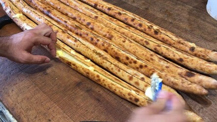 Gizli kalmış enfes lezzet! Şerbetli pide nasıl hazırlanıyor, hangi yörenin yemeği? - ekonomi