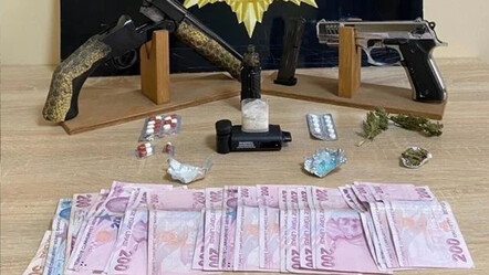 Kırklareli'nde uyuşturucu tacirlerine operasyonu: 13 gözaltı - gundem