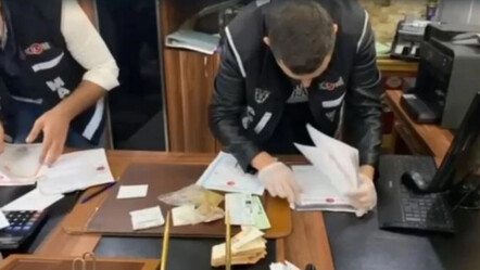 Son dakika: İki ilde tefecilere operasyon: Kamu görevlileri dahil çok sayıda gözaltı - gundem
