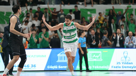 Bursaspor İnfo Yatırım - Beşiktaş Emlakjet (82-76 Maç Sonucu) Uzatmada Timsah galip - spor