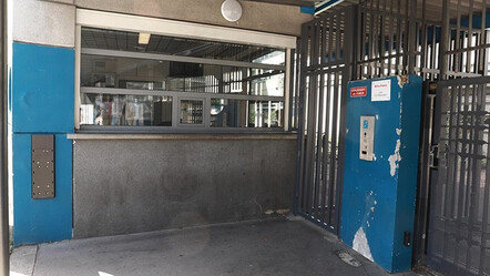 Fransa'da öğretmenin öldürüldüğü okul bomba ihbarı nedeniyle tahliye edildi - dunya