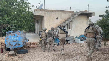 El Halaf suç örgütüne operasyon: 3’ü organizatör ve çok sayıda kaçak göçmen yakalandı - gundem