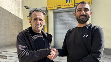 İnsanlık ölmemiş! Bulduğu paranın sahibini 2 hafta aradı - hayatin-icinden