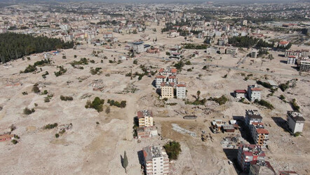 Depremin acı görüntüsü! Depremzedeler sokaklarını tanıyamadı: Binaların yerini geniş araziler aldı - gundem