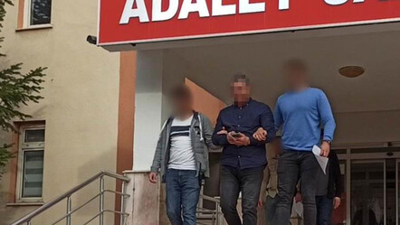 Sarrafları sahte altınla dolandırdı! En sonuncuda suçüstü yakalandı - gundem