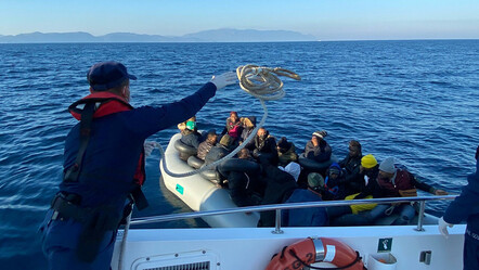 Yunanlıların ölüme ittiği 470 düzensiz göçmeni Türkiye kurtardı - gundem