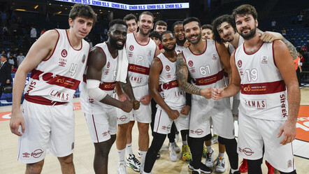 Aslan potada kükredi! (Anadolu Efes - Galatasaray Ekmas: 76-95 Maç Sonucu) - spor