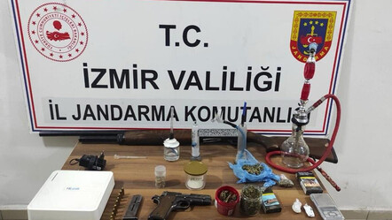İzmir'in 8 ilçesinde zehir tacirlerine darbe! 89 gözaltı var - gundem