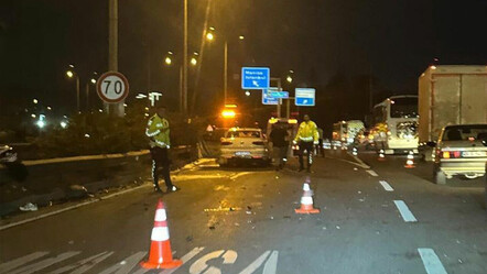 İzmir'de feci kaza: Motosikletteki 3 kişi hayatını kaybetti - gundem