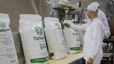 Bakan Yumaklı'dan işçi alımı müjdesi: TÜRKŞEKER'e 115 kişi alınacak - ekonomi