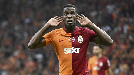 ÖZET Galatasaray - Kasımpaşa (2-1 Maç Sonucu) Wilfried Zaha patlamayı Beyoğlu derbisinde yaptı - spor