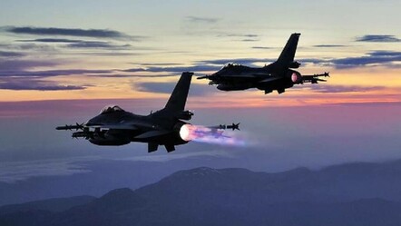 Irak'ın kuzeyine hava harekatı: 15 hedef imha edildi - dunya