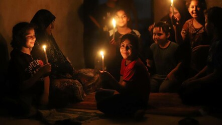 İsrail Gazze'de hastaları ölüme mahkum etti: Yakıt girişine asla izin verilmeyecek - dunya