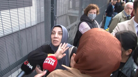 Kolunda bileziklerle adliyeye gelen Dilan Polat'ın kaynanası ateş püskürdü: Çok sinirliyim - magazin