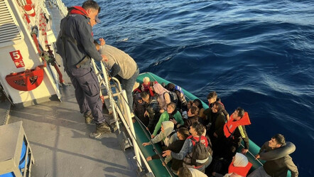 Yunanistan'a gitmeye çalışan 42 kaçak göçmen yakalandı - gundem