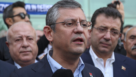 Özgür Özel bir haftada çark etti! - politika