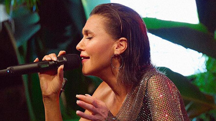 Sıra dışı kutlama: Şevval Sam yeni yaşına Ölüler Günü Festivali’nde girdi - magazin