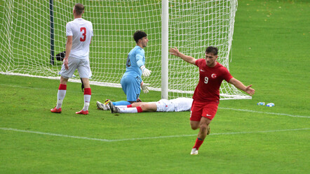 Semih Kılıçsoy'un volesi sosyal medyayı salladı (Türkiye - Belarus: 3-1 Maç Sonucu) - spor