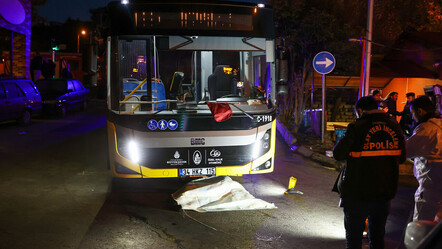 İstanbul’da İETT otobüsünün çarptığı kadın hayatını kaybetti - gundem