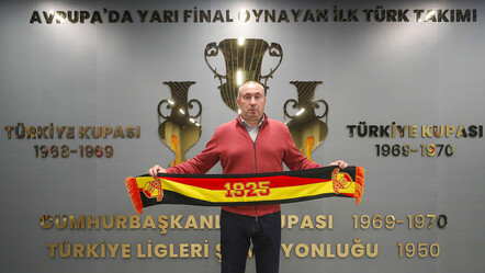 Göztepe Bulgaristan Milli Takımı'nın eski hocası Stanimir Stoilov'u takımın başına getirdi - spor