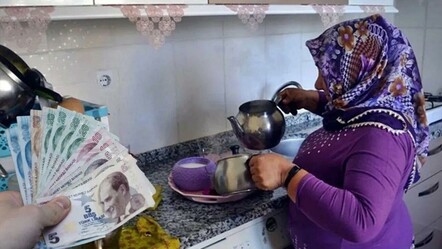 EV HANIMLARINA EMEKLİLİK İMKANI ŞARTLARI NELERDİR? Torba yasa umudu... Annemin hiç sigortası yok nasıl emekli olabilir? - ekonomi