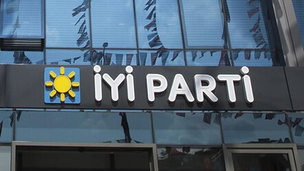 İYİ Parti yerel seçim öncesi çalkalanıyor: 100 kişi daha istifa etti - politika