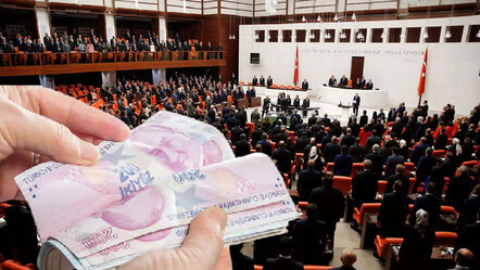 Çalışan emekliye 5 bin TL ikramiye için yasal süreç başlıyor: Cumhuriyet hediyesi Meclis'e geldi - ekonomi