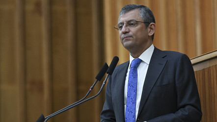 Özgür Özel geçmişe sünger çekti, CHP’den kovulanlar eve dönüyor - politika