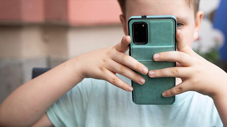 16 yaş altına cep telefonu kullanımına yasak getirilsin! İspanya’da Meclis’e sunuldu - saglik