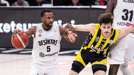 Beşiktaş Emlakjet Real Madrid'i deviren Fenerbahçe Beko'ya derbide galip - basketbol
