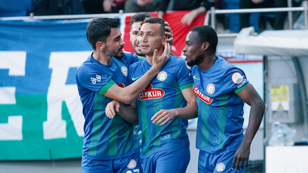 ÖZET Çakyur Rizespor - RAMS Başakşehir (3-2 Maç Sonucu) Rize'de çaylar Olawoyin'den! - spor