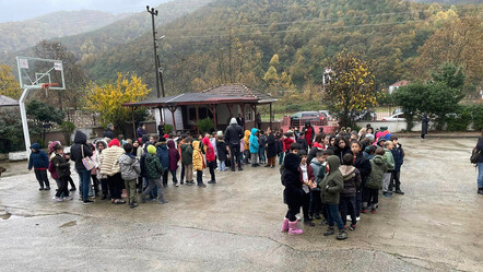 Marmara'daki 5.1'lik deprem sonrası Yalova Armutlu'da okullar tatil edildi - gundem